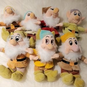Disney store 7 dwarfs plush